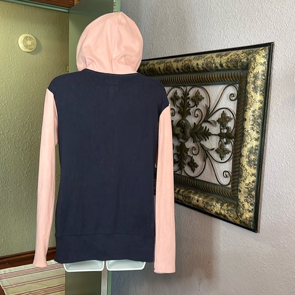 Ampersand Ave Hoodie - 2 Tone Pink/ Navy with kangaroo pockets Zip Sz S - Picture 6 of 12